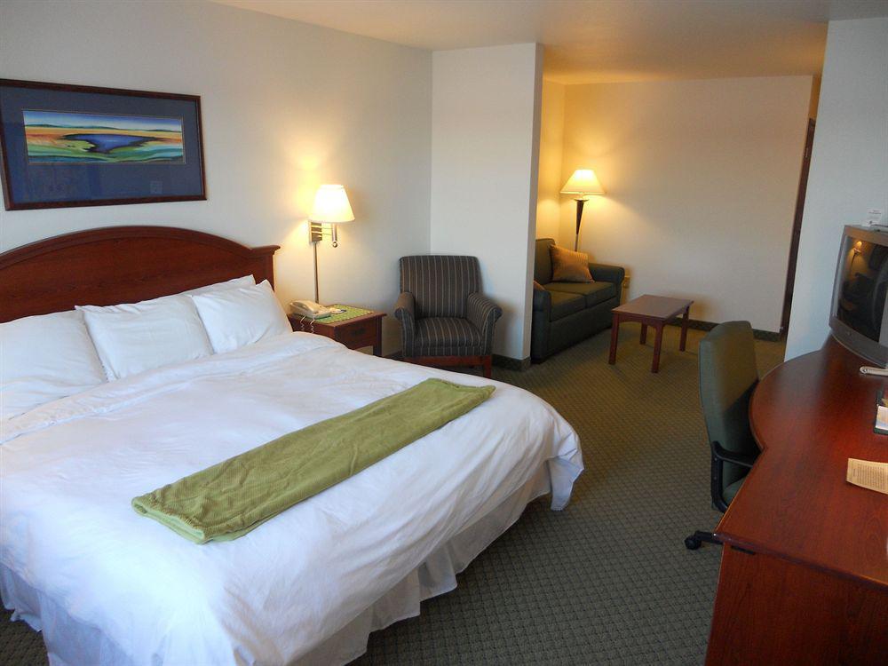 Crossings By Grandstay Inn & Suites Becker Eksteriør billede