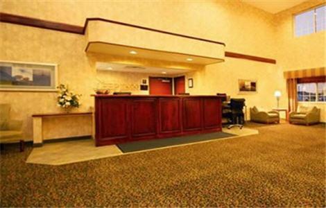 Crossings By Grandstay Inn & Suites Becker Interiør billede