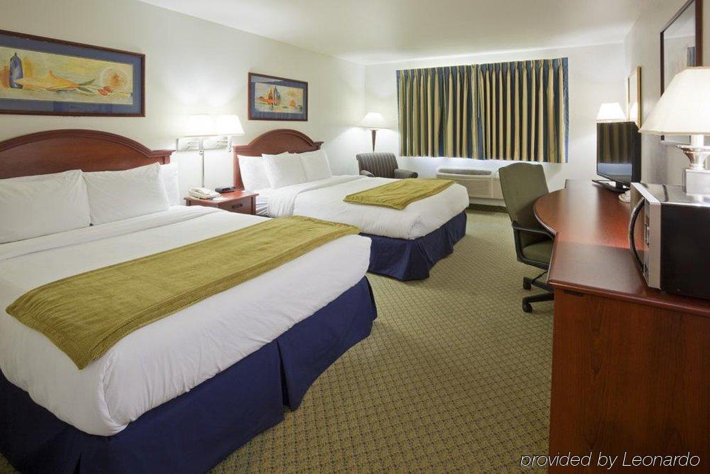 Crossings By Grandstay Inn & Suites Becker Eksteriør billede