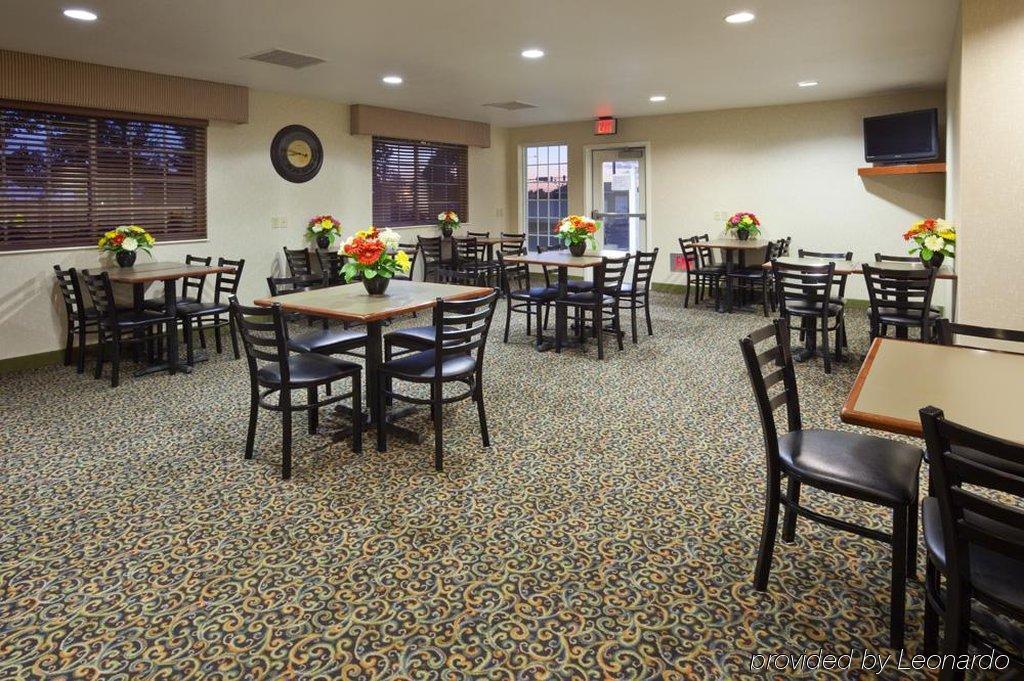 Crossings By Grandstay Inn & Suites Becker Eksteriør billede
